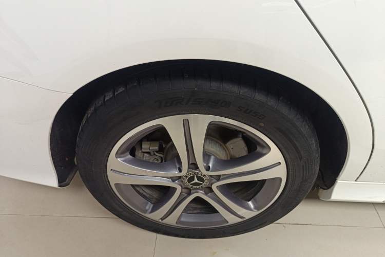 Used Mercedes-Benz C-Class 2021 C 260 L Sport Edition Right Rear Wheel Hub