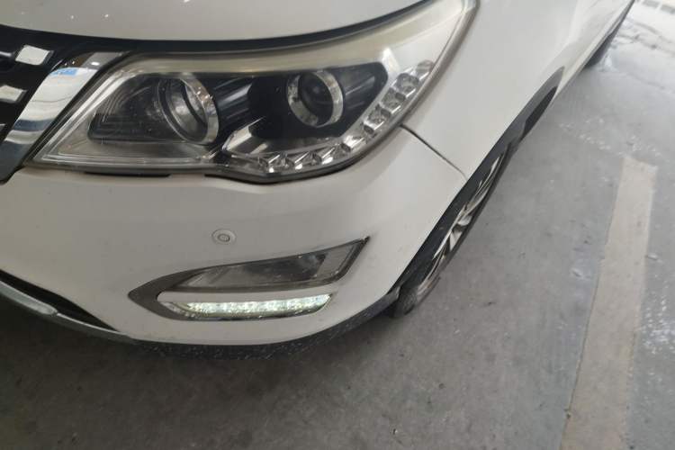 Used Baojun 560 2015 1.8L manual luxury version