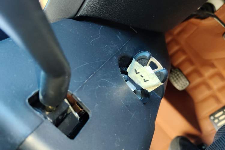 Used Wuling Zhiguang 2023 1.5L Practical Version 5/7 Seats Vehicle Key