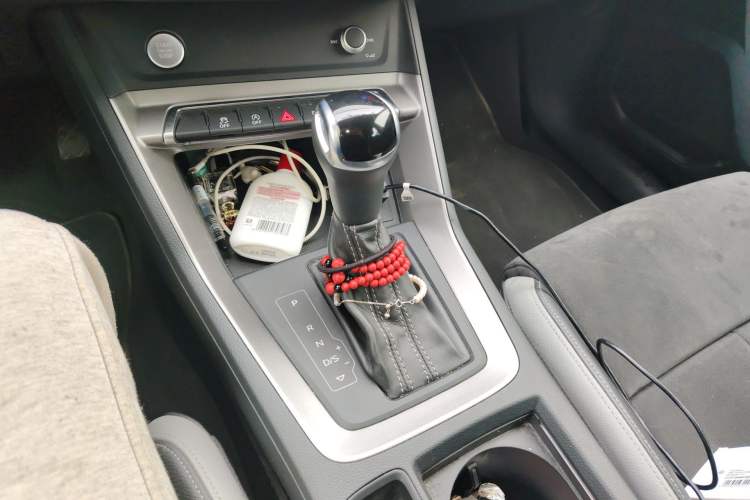 Used Audi Q3 2020 35 TFSI Ambition Dynamic Edition Gear Lever