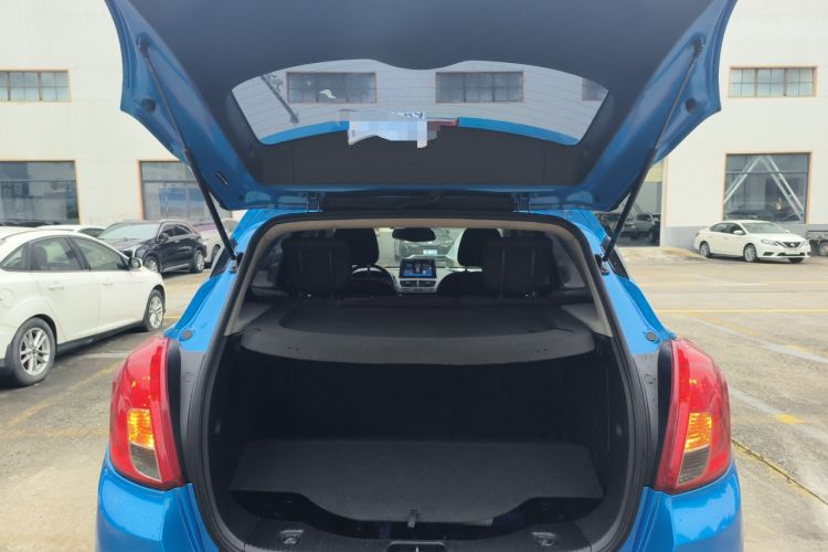 Used Buick Encore 2015 1.4T Manual Two-Wheel Drive Urban Advanced Model
