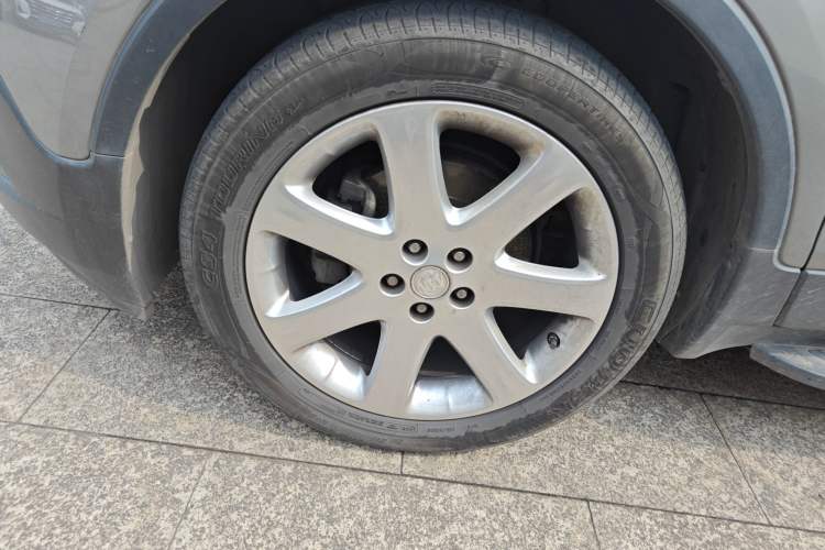 Used Buick Encore 2015 1.4T Automatic Two-Wheel Drive Urban Elite Version Left Front Wheel Hub