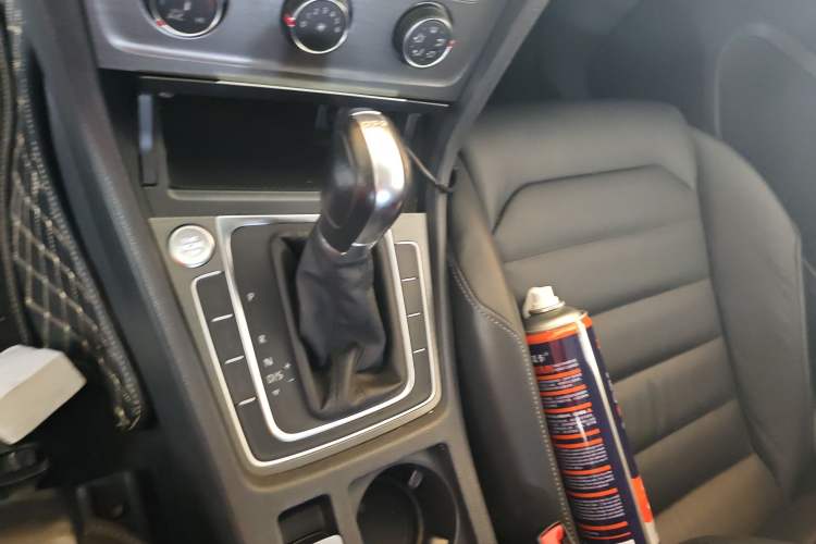 Used Volkswagen Golf 2015 1.4TSI Automatic Luxury Model
