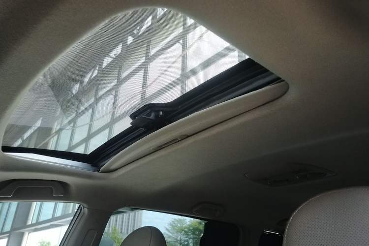 Used BYD M6 2015 2.4L Automatic Prestige Edition
