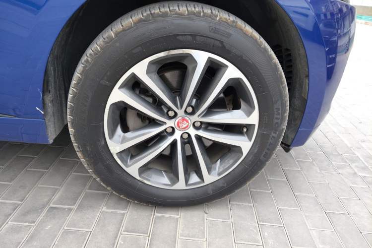 Used Jaguar F-PACE 2016 3.0 SC Four-Wheel Drive R-Sport Sport Edition
