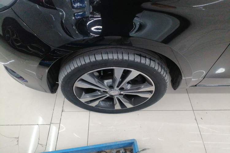 Used Mercedes-Benz V-Class 2016 V 260 Avantgarde Edition
