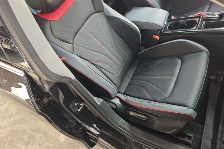 Used Volkswagen Lamando 2025 Lavida L 280TSI DSG Cool & Spicy PLUS Edition