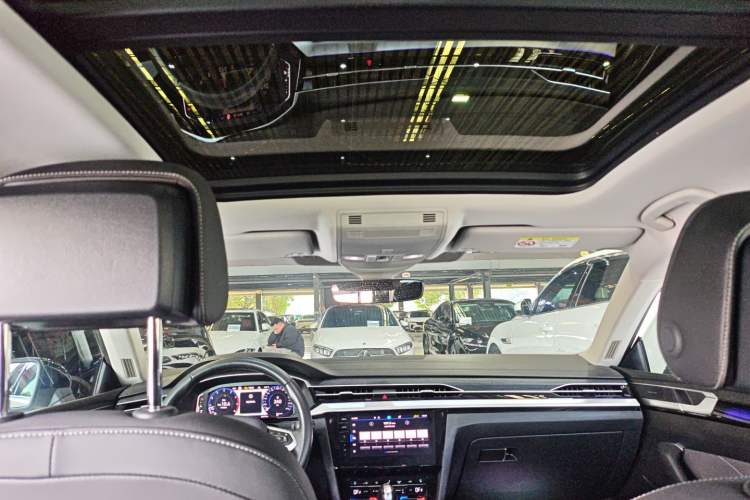 Used Volkswagen FAW-Volkswagen CC 2023 Hunting Vehicle 380TSI Hunter's Heart Edition
