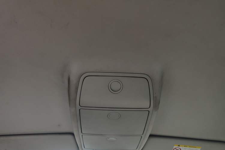 Used Volkswagen Touran 2015 1.4T Manual Fashion Edition 5-Seater
