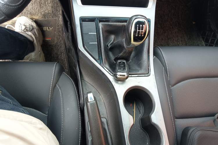 Used Geely Auto Emgrand 2018 1.5L Manual Upward Connect Edition Gear Lever