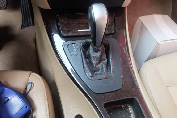 Used BMW 3 Series 2009 318i Leading Model
