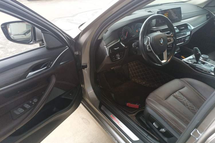 Used BMW 5 Series 2019 530Li Luxury Edition Premium Package Driver Seat