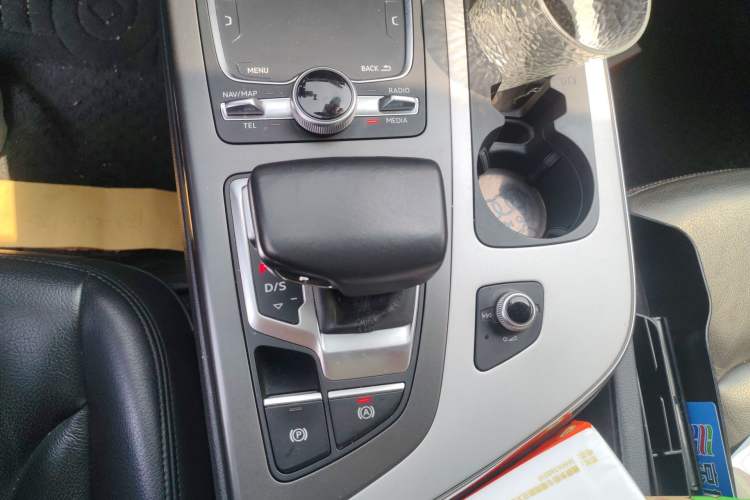 Used Audi Q7 2019 45 TFSI Comfort Model
