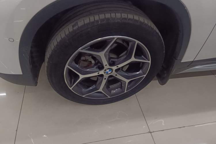 Used BMW X1 2019 sDrive18Li Premium Edition Exterior 4