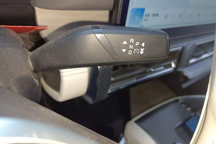 Used iCAR 03 2024 472km Four-Wheel Drive Long-Range Version Gear Lever