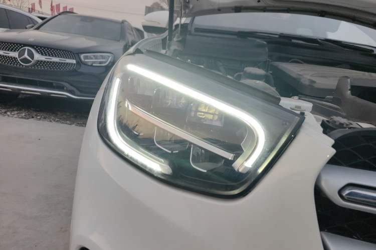 Used Mercedes-Benz GLC 2020 Facelifted GLC 260 L 4MATIC Dynamic Edition Right Front Headlight