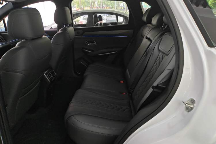 Used BYD Song L DM-i 2025 Intelligent Driving Version 160 km Beyond-Range Type