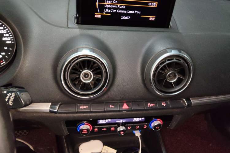 Used Audi A3 2014 Sportback 35 TFSI Automatic Comfort Model Audio And AC Panel