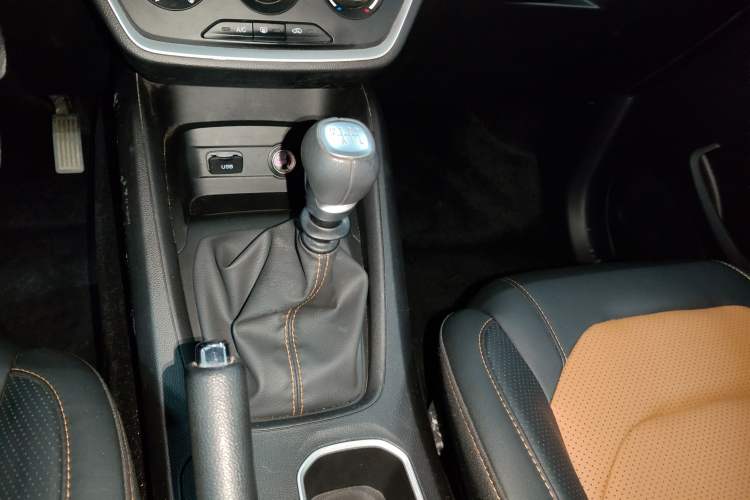 Used Wuling Hongguang S3 2019 1.5L Manual Comfort Model China VI Standard