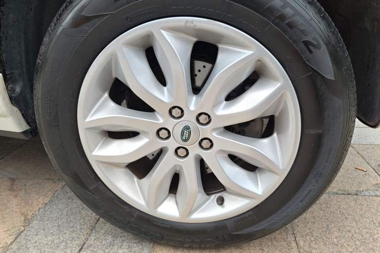 Used Land Rover Freelander 2 2013 2.0T Si4 SE Gasoline Edition Right Front Wheel Hub
