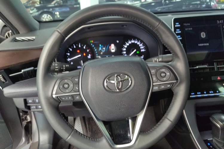 Used Toyota Avalon 2019 2.0L Luxury Edition China VI Standard Steering Wheel