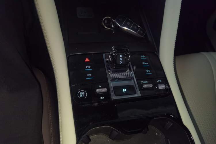 Used BYD Song PLUS New Energy 2025 DM-i Intelligent Driving 160KM Flagship Model Gear Lever