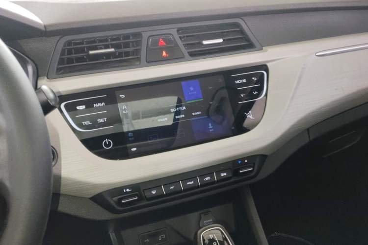 Used Geely Auto Vision X3 2020 1.5L CVT Luxury Model