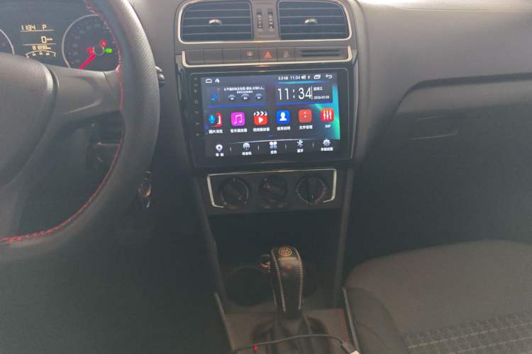 Used Volkswagen Polo 2014 1.6L Automatic Comfort Edition
