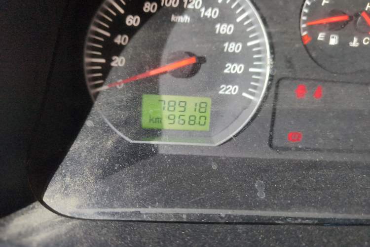 Used Jinbei Express 2018 2.0L Comfort Version V19
