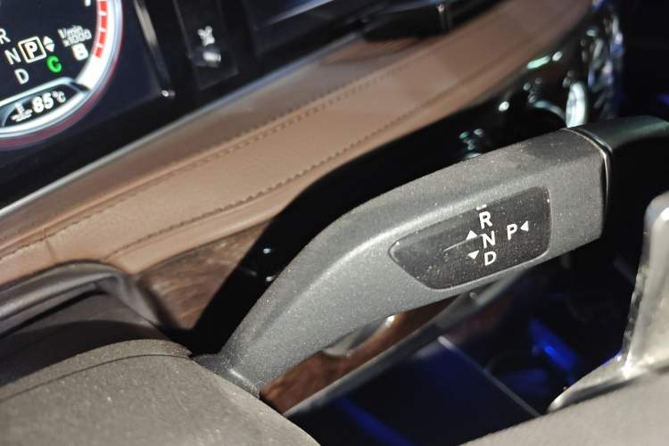 Used Mercedes-Benz S-Class 2014 S 320 L Business Model Gear Lever