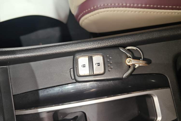 Used Honda Jade 2020 1.8L automatic Comfort version Interior 1