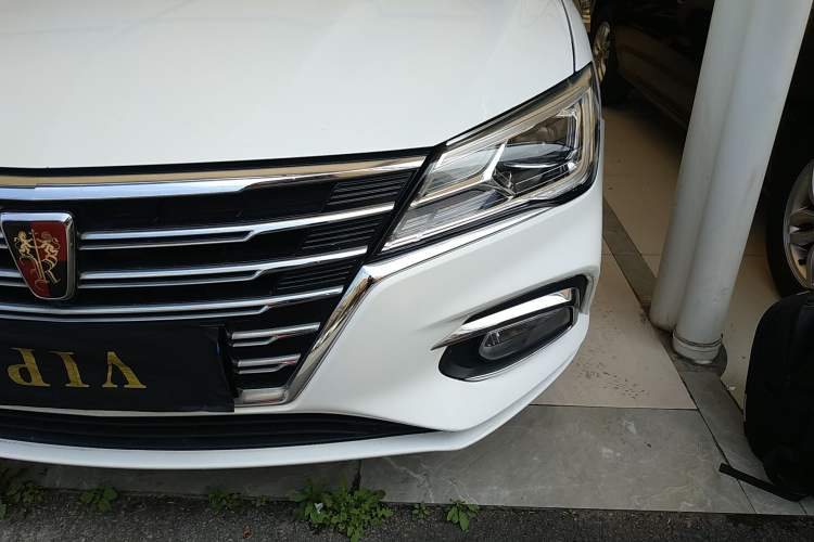 Used Roewe i5 2020 1.5L Automatic 4G Connect Luxury Flagship Edition

