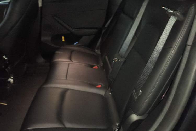 Used Tesla Model Y 2024 Rear-Wheel-Drive Version
