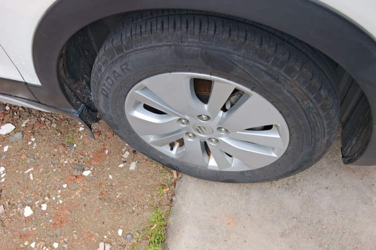 Used Suzuki S-Cross 2014 1.6L CVT Two-Wheel Drive Elite Version Right Front Wheel Hub