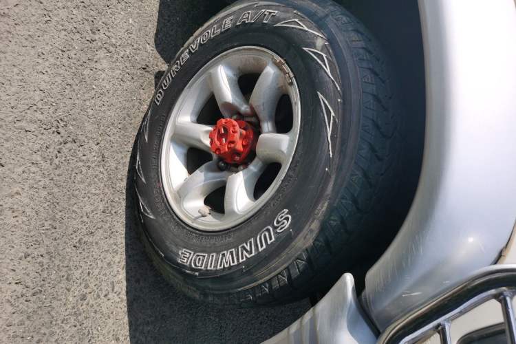 Used Leopaard 6481 2009 2.2L Manual 4x4
