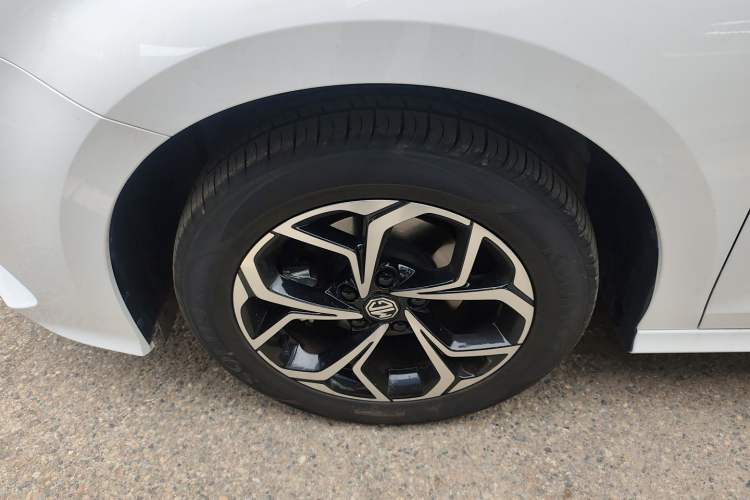 Used MG 5 2023 180 DVVT Manual Fashion Edition
