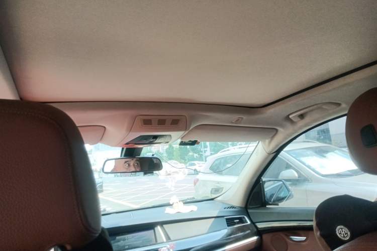 Used BMW 5 Series GT 2014 535i Leading Model Headliner