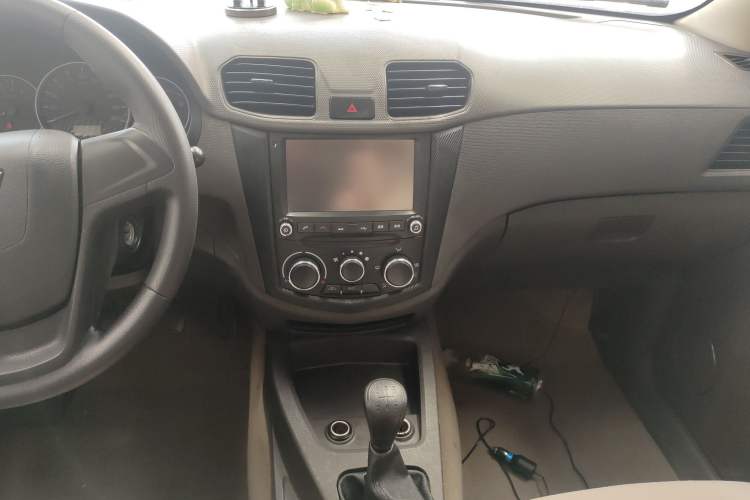 Used Wuling Hongguang 2014 1.5L S Standard Version