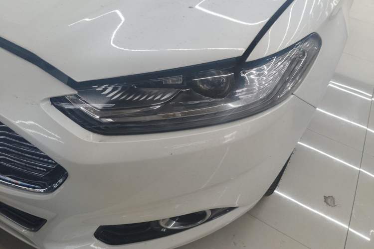 Used Ford Mondeo 2013 2.0L GTDi 200 Luxury Model
