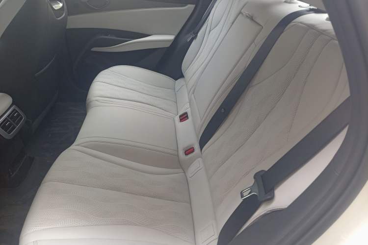 Used BYD Seal 06 New Energy 2025 DM-i Smart Drive 120KM Deluxe Model
