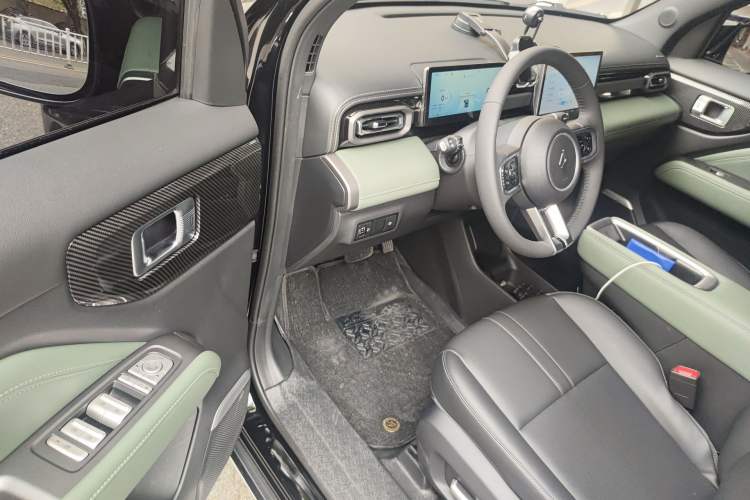 Used Baojun Spark EUV 2025 Flagship Edition 5 Seats Driver Seat