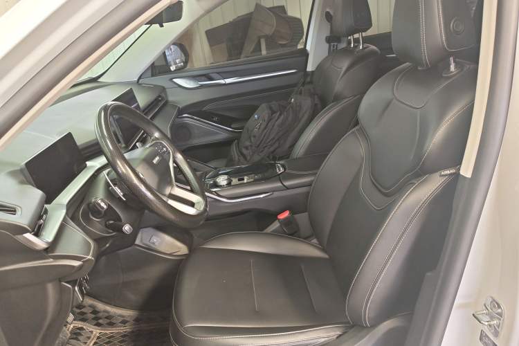 Used Haval H6 2024 1.5T Two-Wheel-Drive Classic Edition
