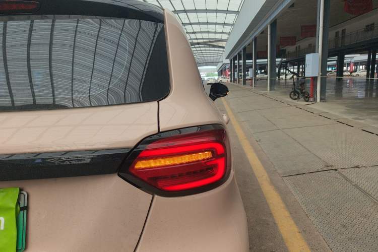 Used Leapmotor T03 2023 310 Lite Edition Right Rear Taillight