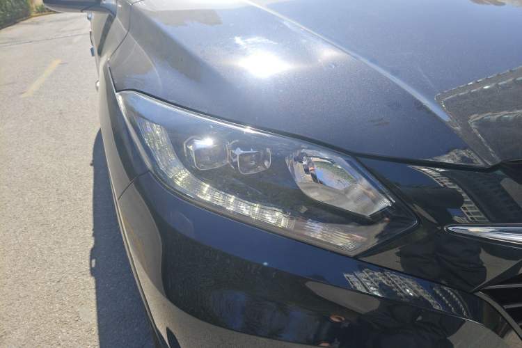 Used Honda Vezel 2017 1.8L CVT Front-Wheel Drive Pioneer Edition
