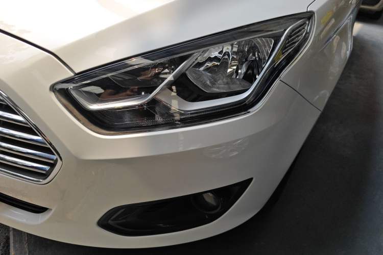 Used Ford Escort 2017 Happiness Edition 1.5L Automatic Fashion Version