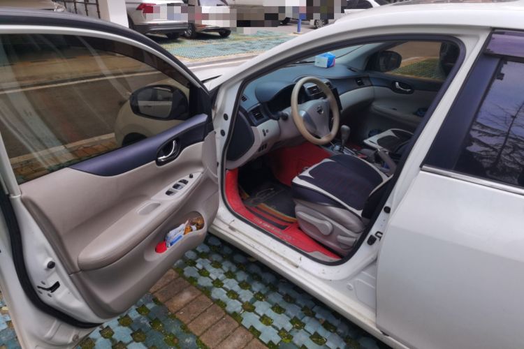 Used Nissan Tiida 2014 1.6L CVT Cool Cafe Edition Driver Seat