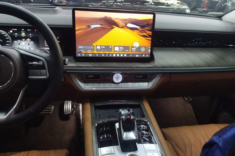 Used Tank 500 New Energy 2023 Hi4-T Audio And AC Panel