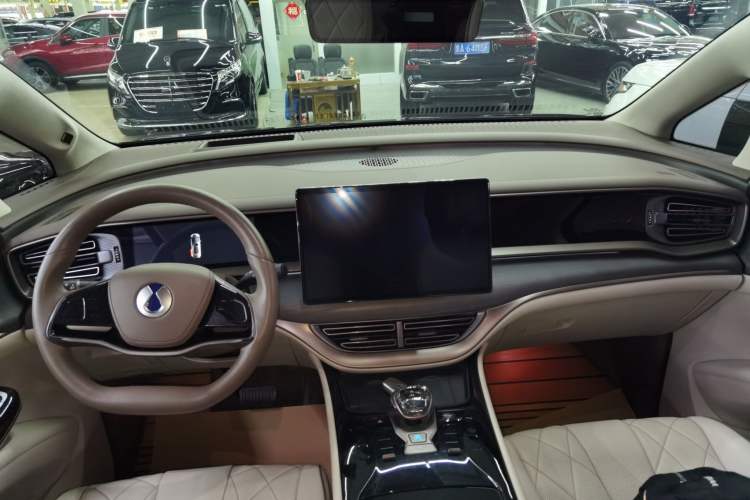 Used Denza D9 2022 DM-i 970 Four-Wheel Drive Flagship Model