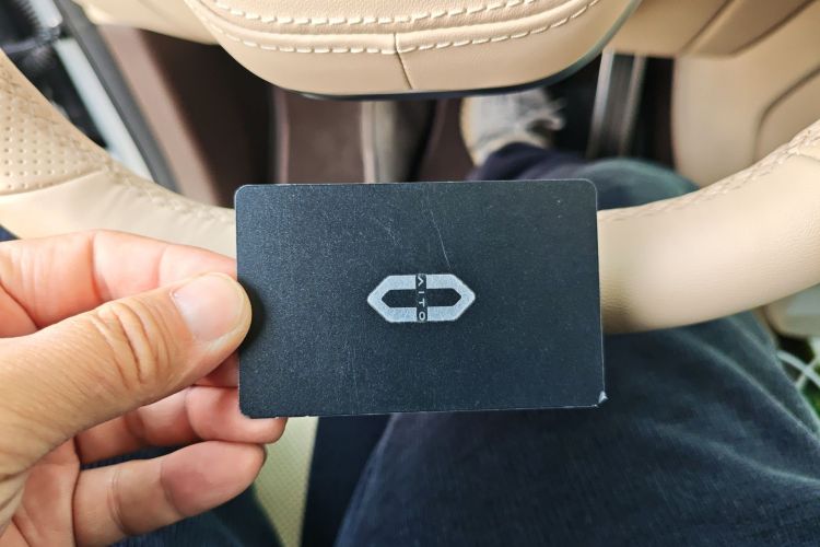 Used Hima AITO M7 2024 1.5T Rear-Drive Plus Version 5 Seats Vehicle Key