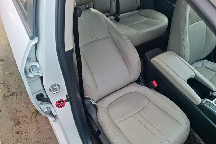 Used Honda Civic 2016 220TURBO CVT Luxury Edition Right Front Seat